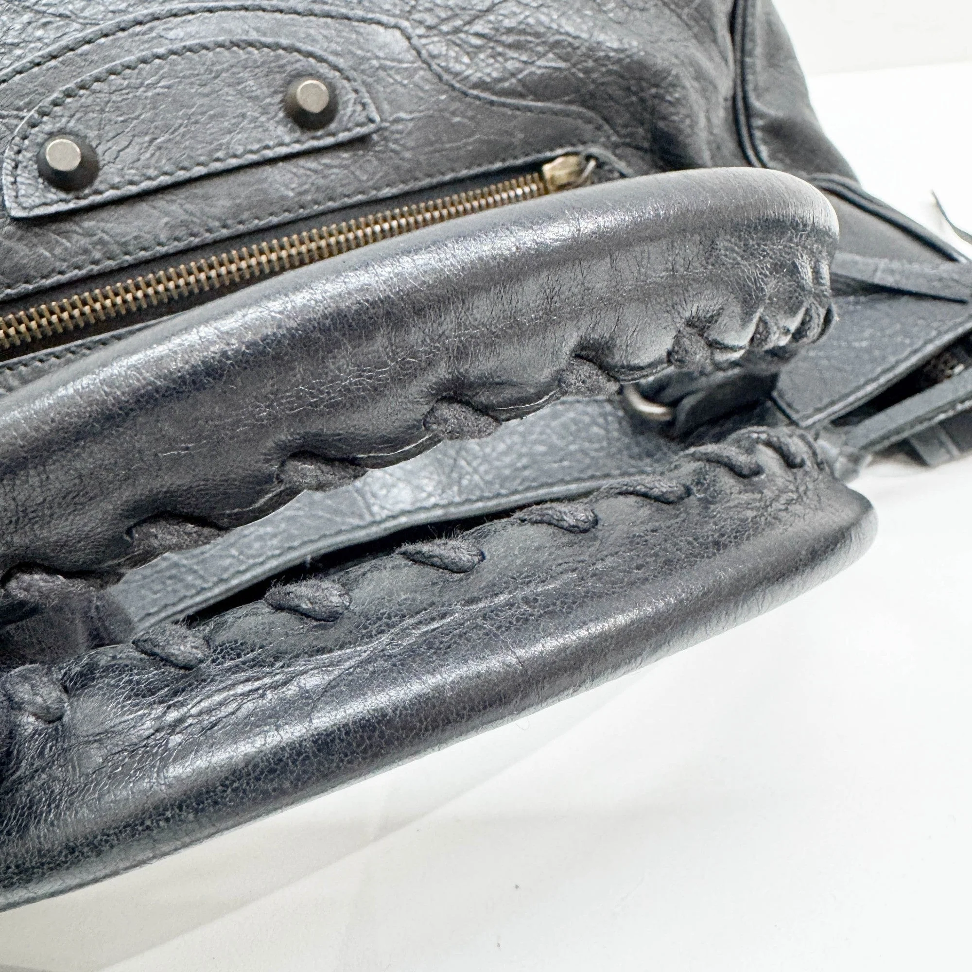Velo Black Leather Two-Way Bag - Image 8