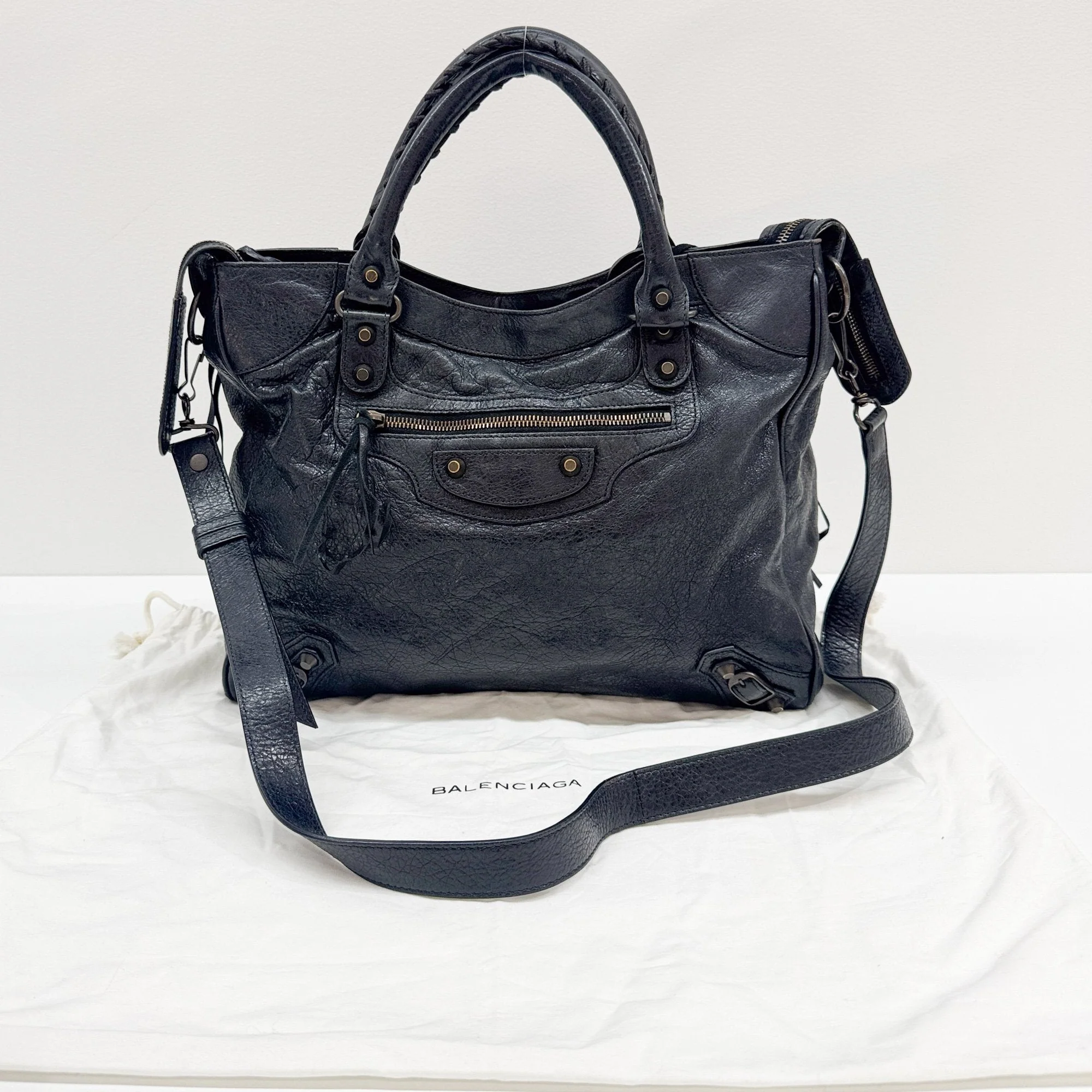 Velo Leather Two Way Bag - Image 6