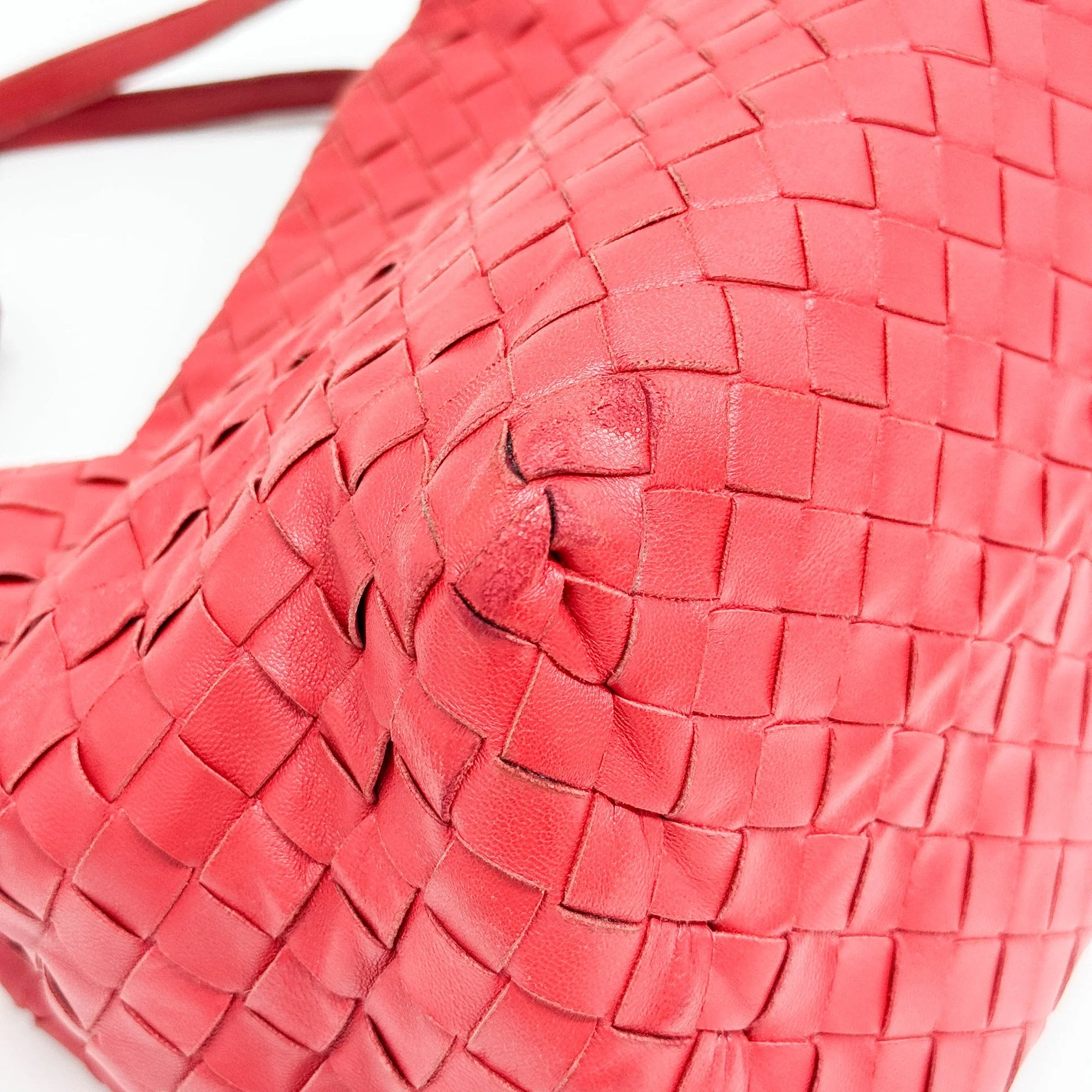Veneta Intrecciato Blood Orange Red Leather Shoulder Bag - Image 11