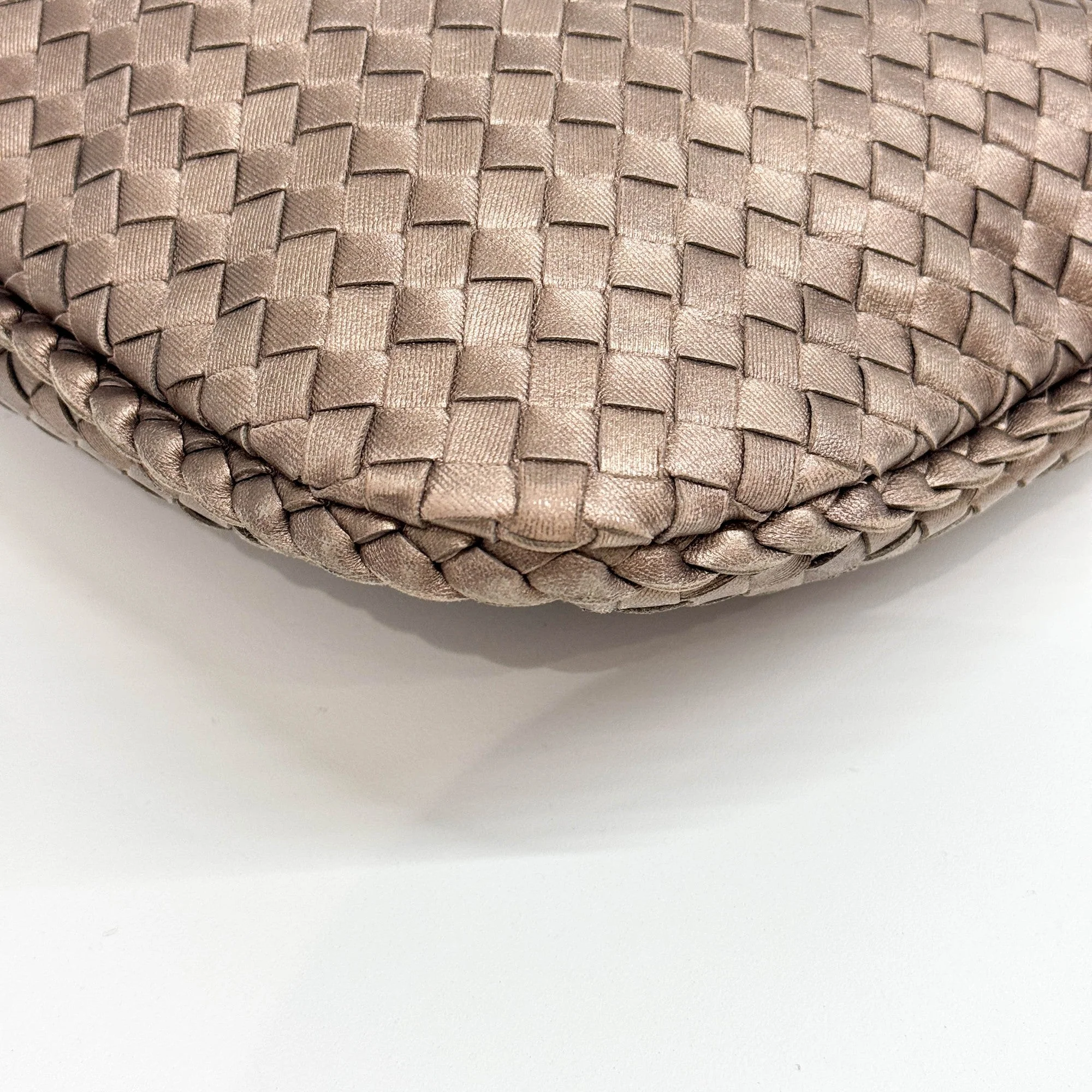 Veneta Intrecciato Metallic Gold Leather Shoulder Bag - Image 11