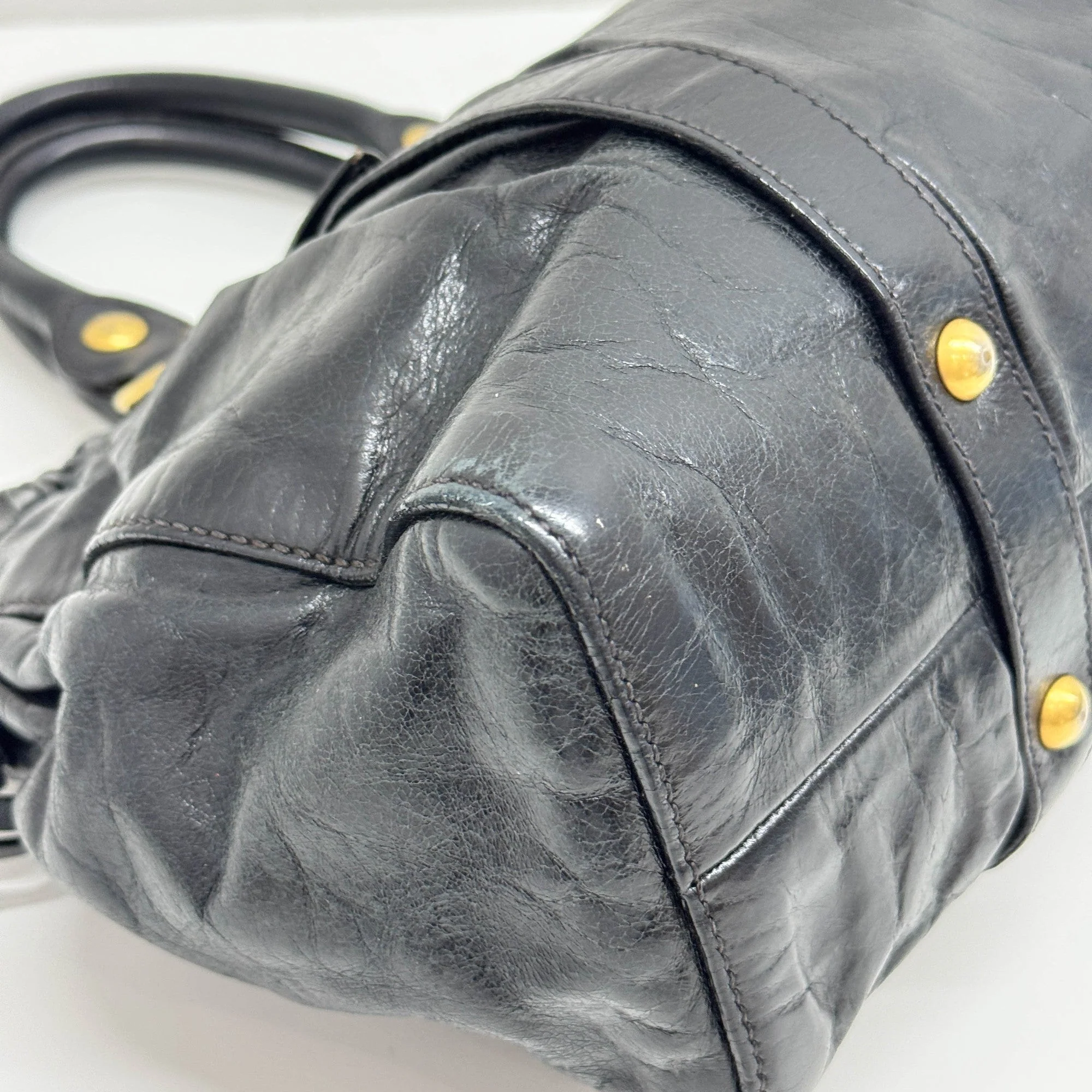 Vitello Black Leather Two Way Bag - Image 9