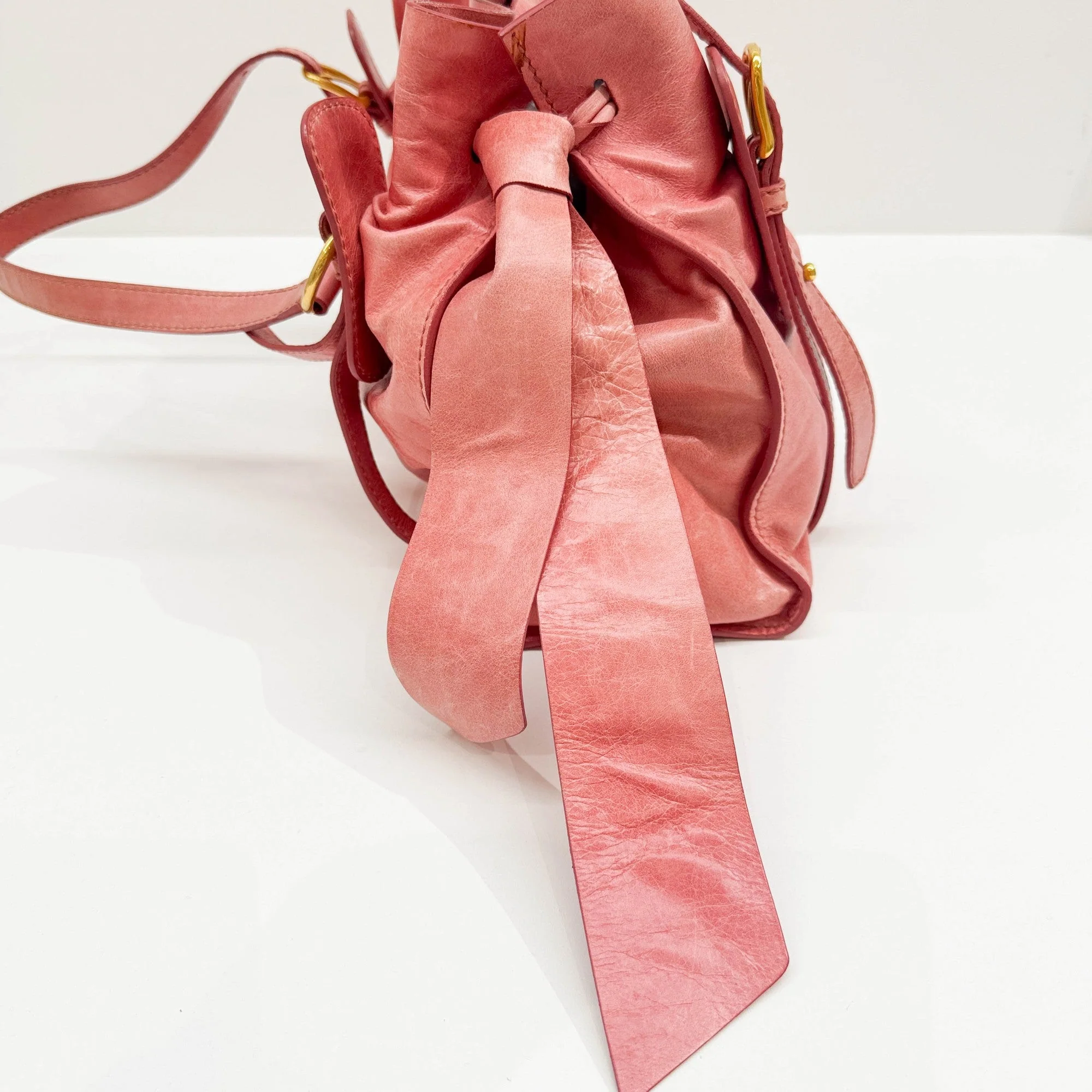 Vitello Lux Bow Pink Leather Shoulder Bag - Image 17