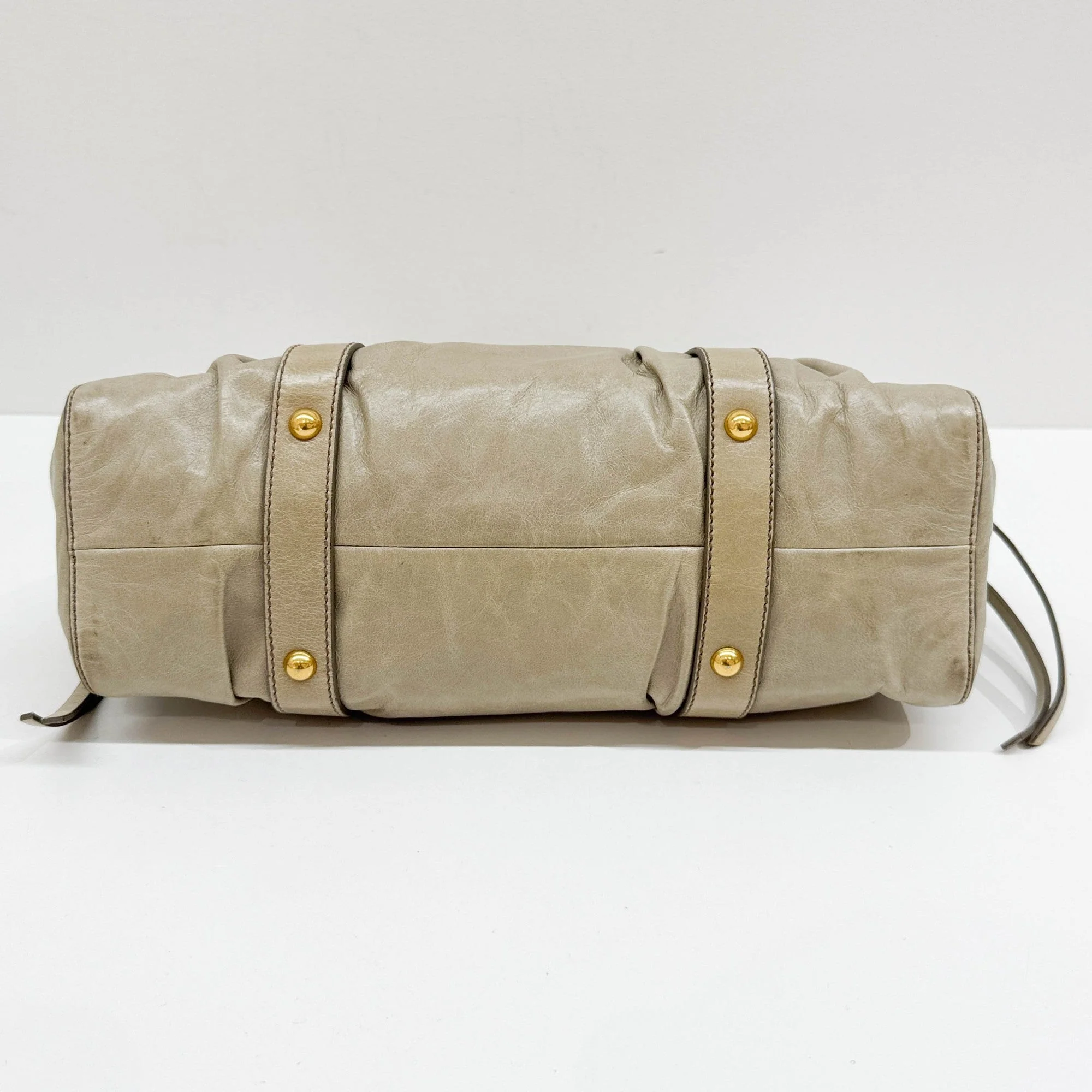Vitello Pastel Sage Green Leather Two Way Bag - Image 8