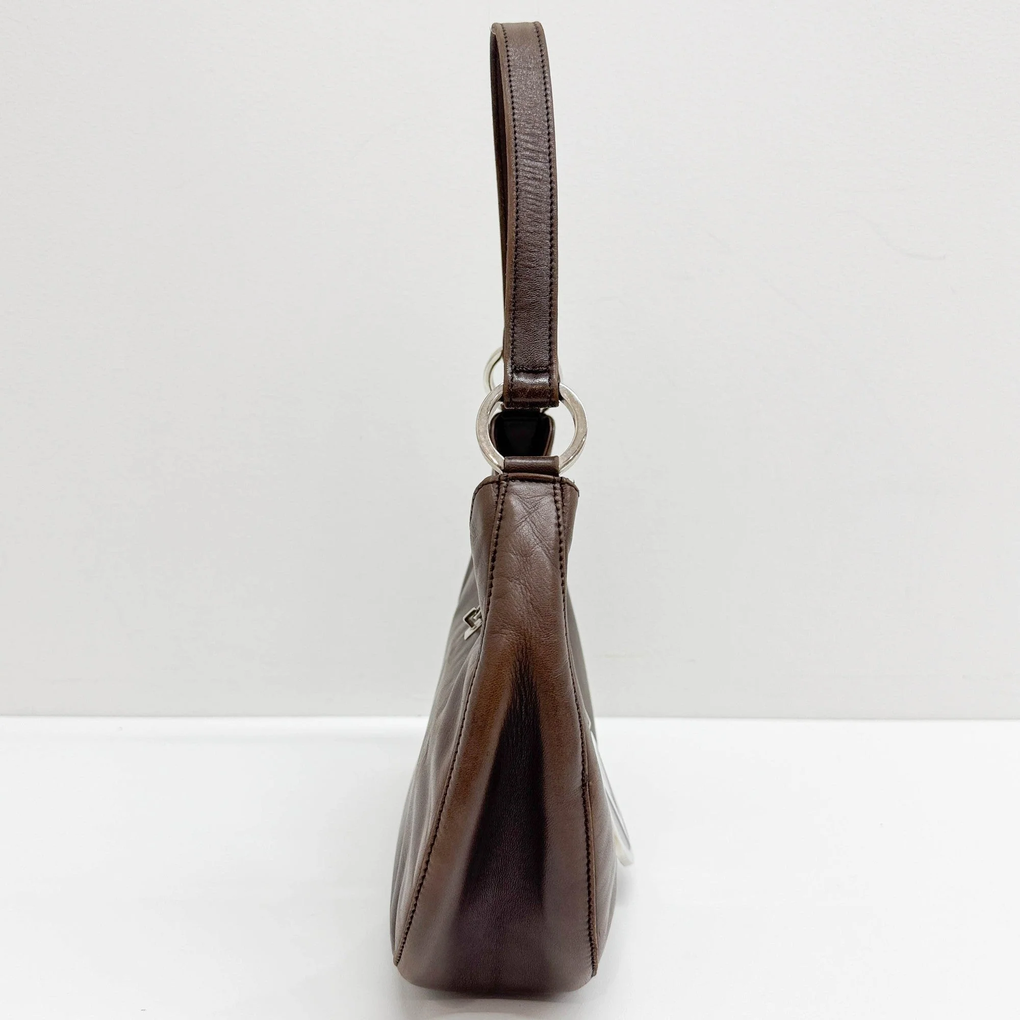 VLogo Moon Brown Leather Shoulder Bag - Image 4