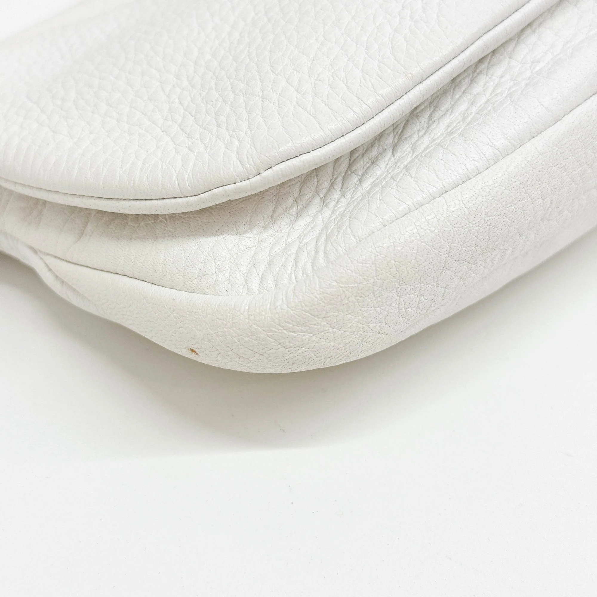 Woven Handle White Leather Shoulder Bag - Image 9