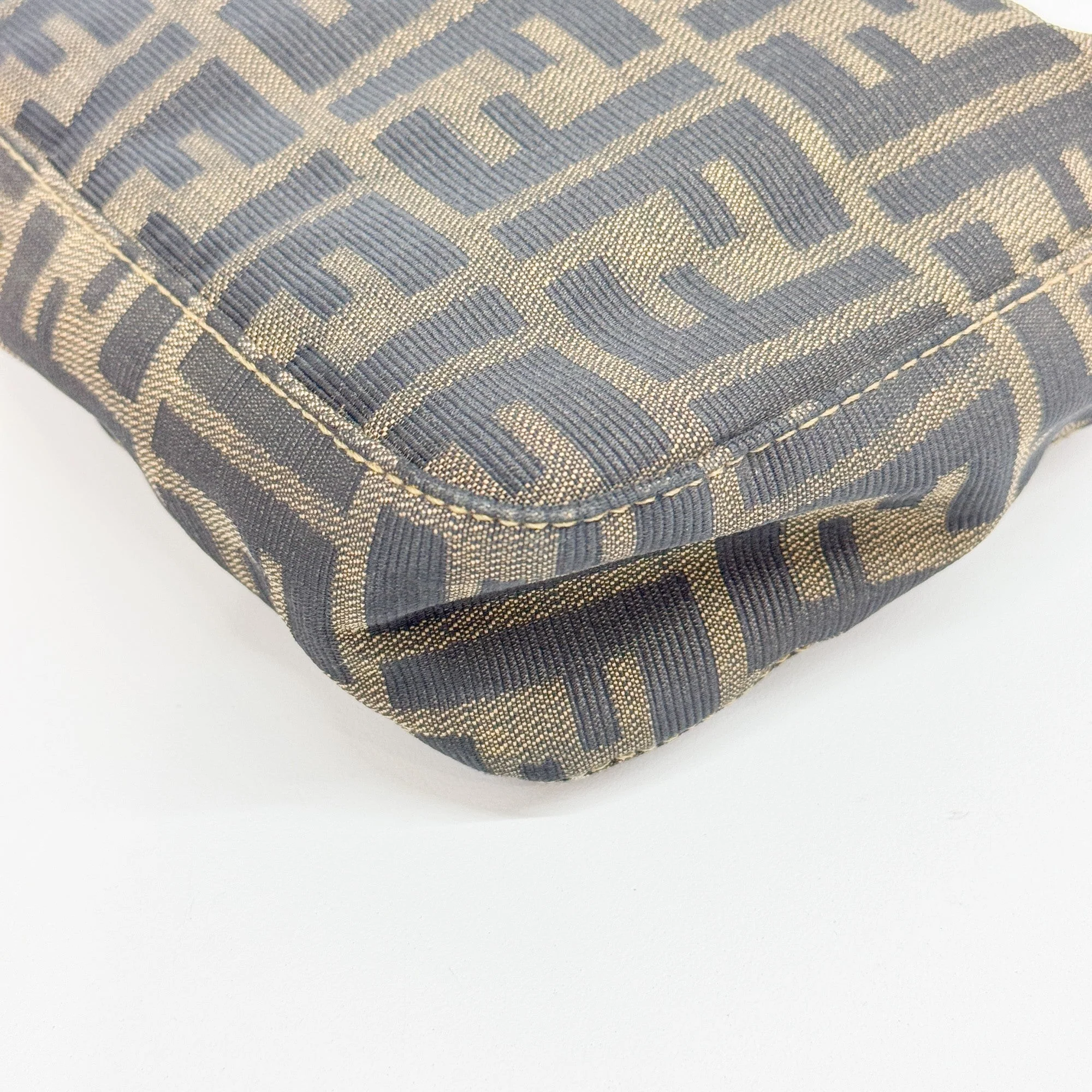 Zucca Canvas Shoulder Bag - Image 9